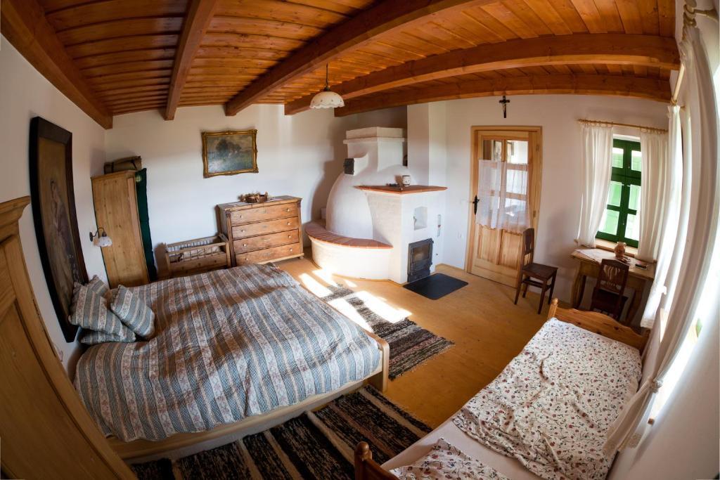 Oereghegyi Apartman Vindornyalak Rum bild